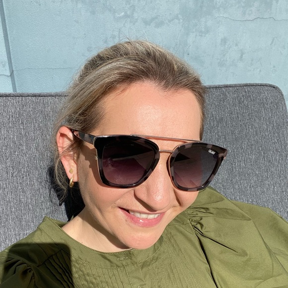 Meet your Posher, Nicole - Picture 1 of 1